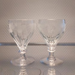 Sigfried <br>
rødvin, gravert Vinglass fra Hadeland