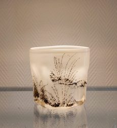 Benny Motzfeldt, PLUS <br>
Plus glasshytte tidlig 70 -tallet Benny Motzfeldt